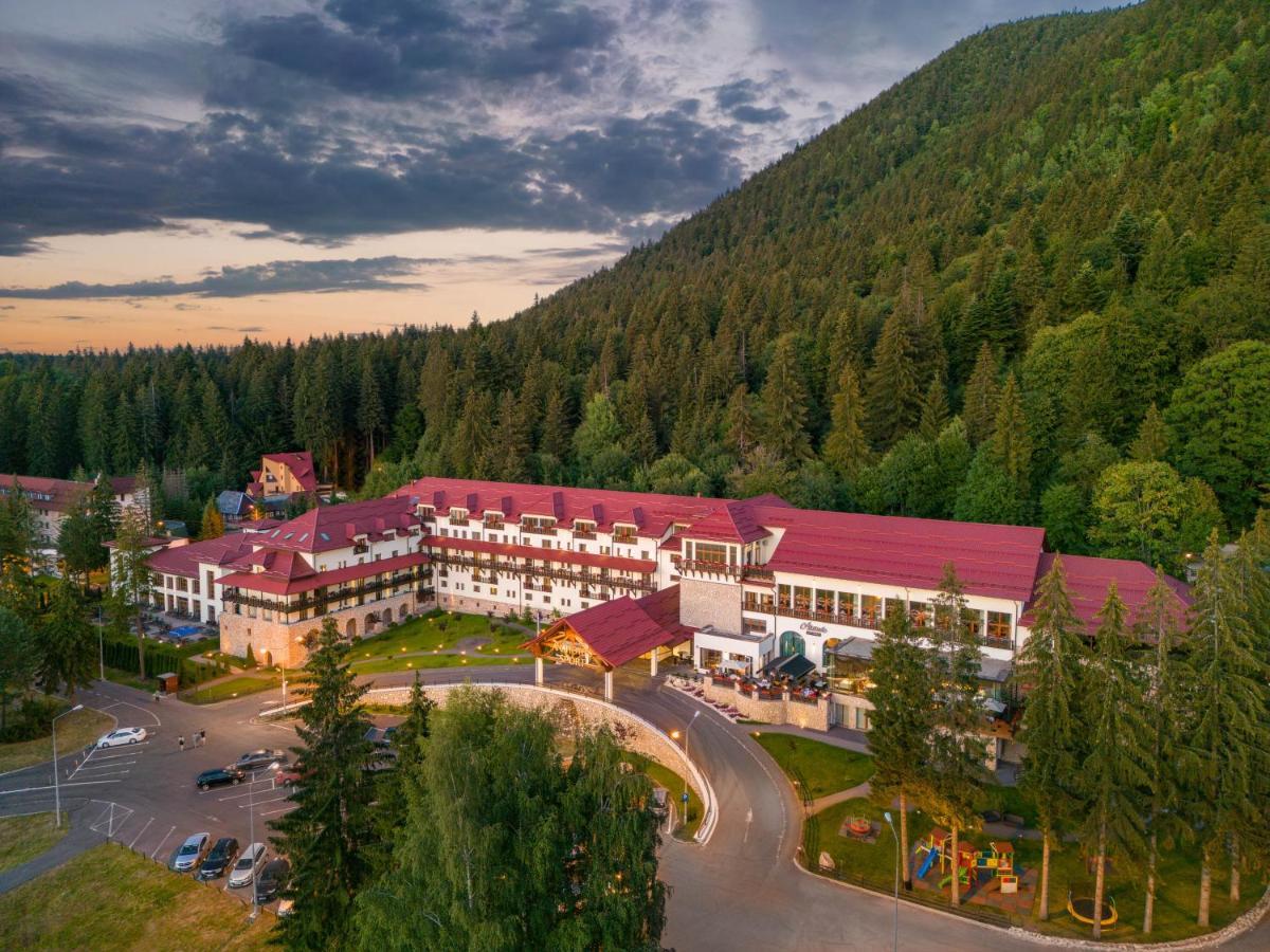 Ana Hotels Sport Poiana Brasov Bagian luar foto